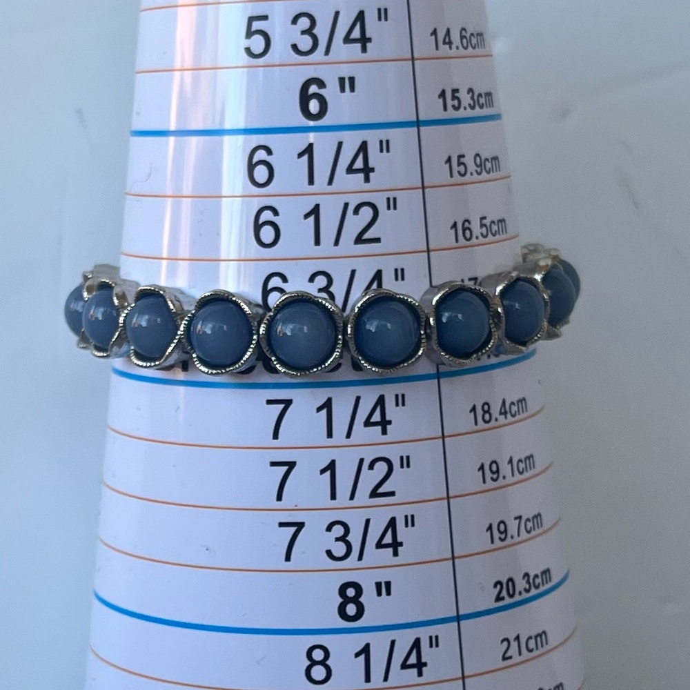 Blue Beaded Stretch Bracelet with Silver-Tone Settings - Picture 4 of 5